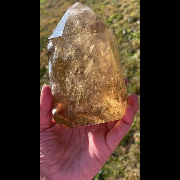 Brazilian Honey-tone Citrine Tower - Picture 6 of 8